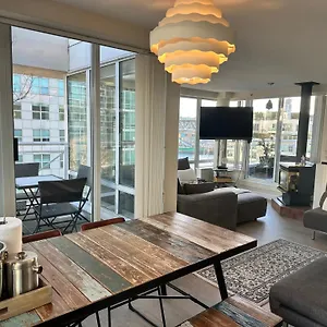 Penthouses Of Ave Vancouver