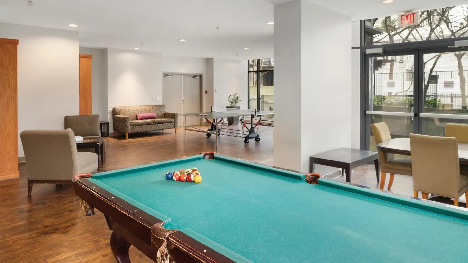 Resort Worldmark Vancouver Hotel